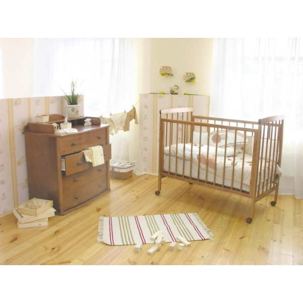 Детская комната с комодом С 445 и кроваткой Лия С 619 (Красная звезда)