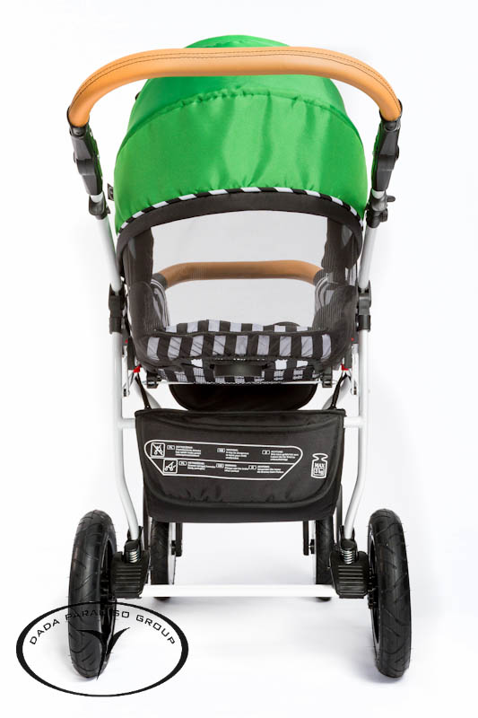 Модуль прогулка вид сзади с открытым окошком для мамы в детской коляске Dada Paradiso Group Carino New